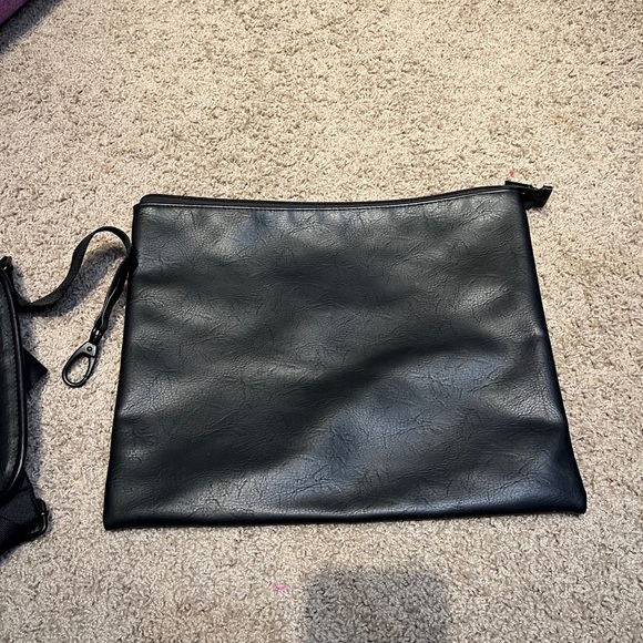 Beis Large Work Tote Insert and Crossbody Adjustable Strap (no tote) - Picture 9 of 13